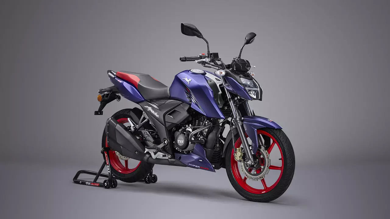 TVS Motor Apache RTR 160 4V Dual Disc image